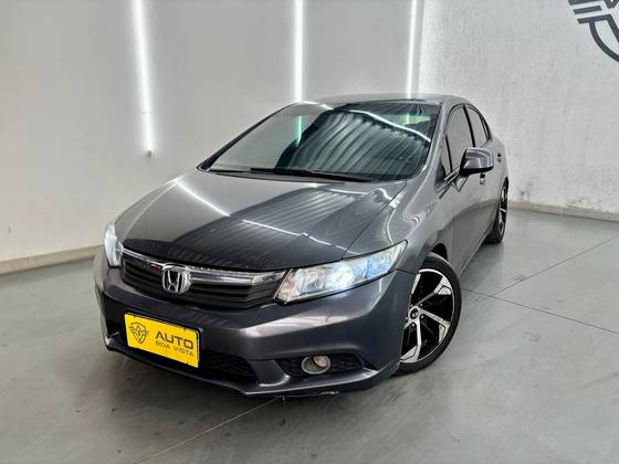 HONDA CIVIC 2.0 LXR 16V FLEX 4P AUTOMÁTICO HONDA CIVIC 2.0 LXR 16V FLEX 4P AUTOMÁTICO